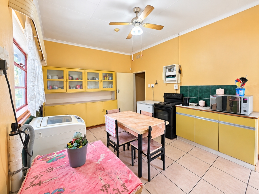 To Let 3 Bedroom Property for Rent in Freemanville North West